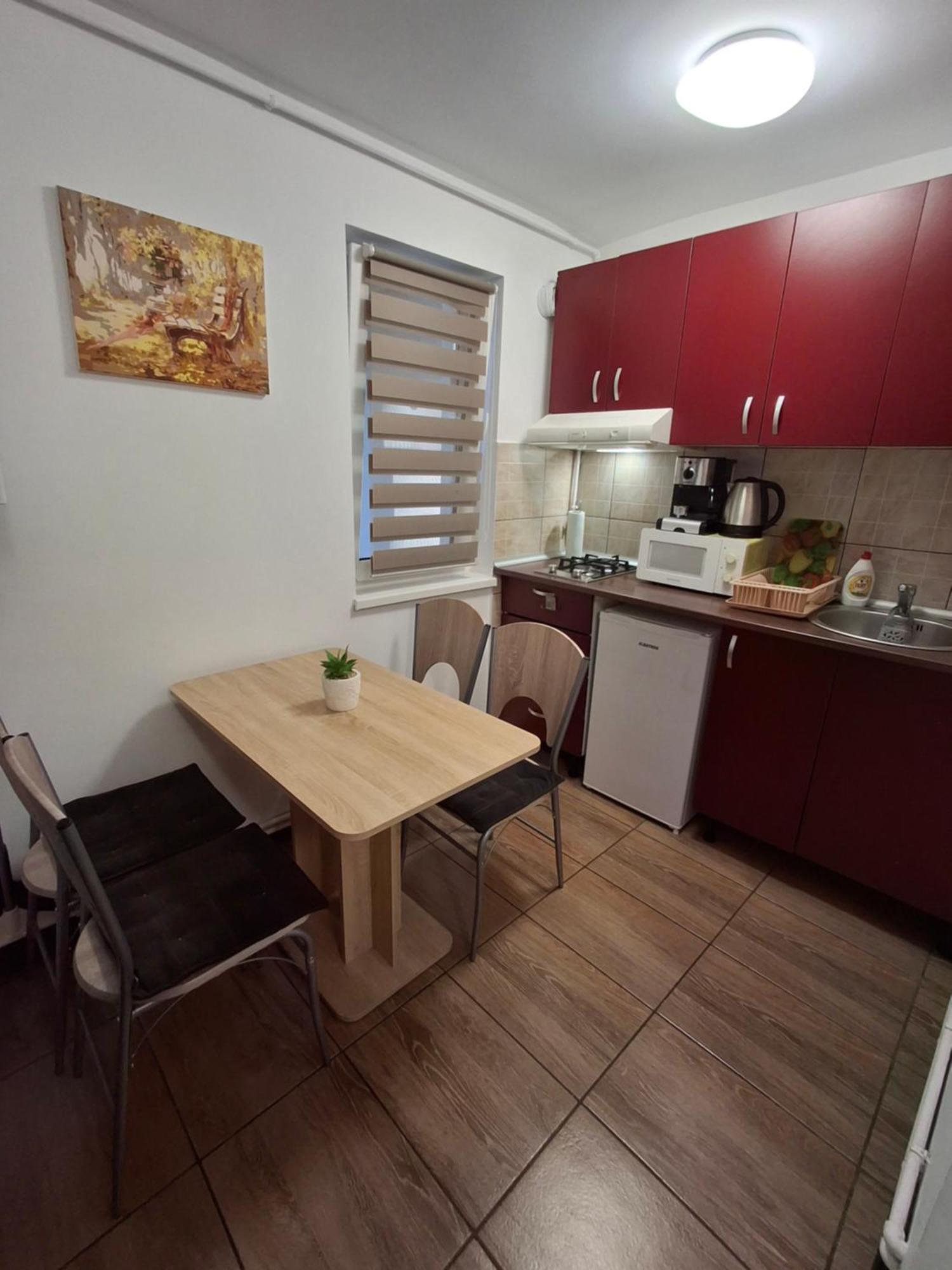 Apartament Claudia Deva Eksteriør bilde